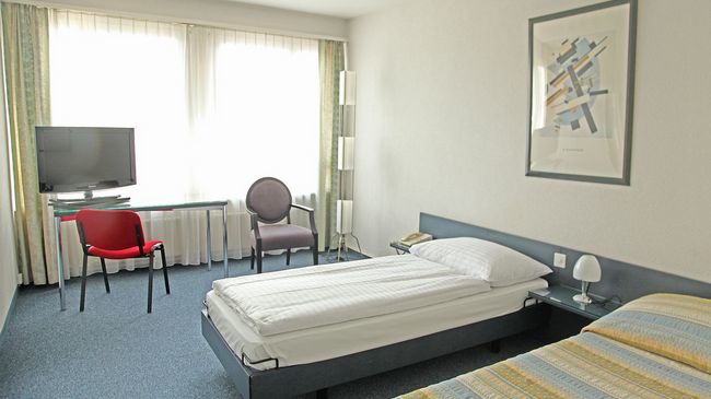 ホテル コメディエ ジュネーブ 部屋 写真
